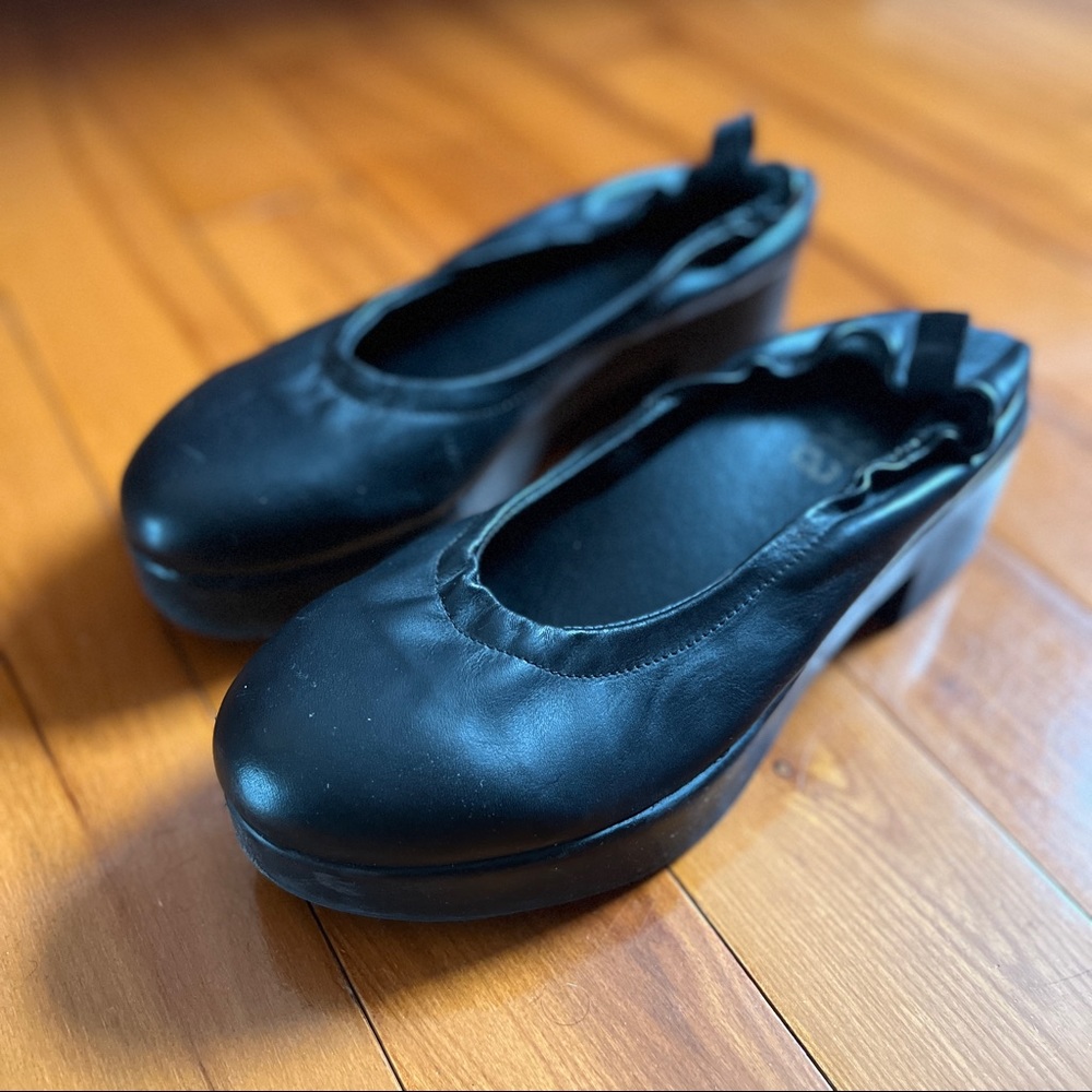 Miista Amelia Pumps
